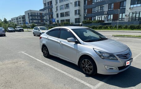Hyundai Solaris II рестайлинг, 2014 год, 800 000 рублей, 4 фотография