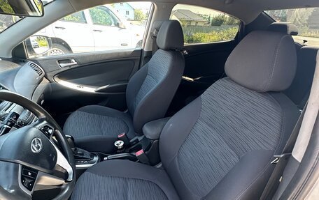 Hyundai Solaris II рестайлинг, 2014 год, 800 000 рублей, 10 фотография