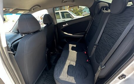 Hyundai Solaris II рестайлинг, 2014 год, 800 000 рублей, 13 фотография
