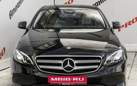 Mercedes-Benz E-Класс, 2017 год, 2 930 000 рублей, 2 фотография