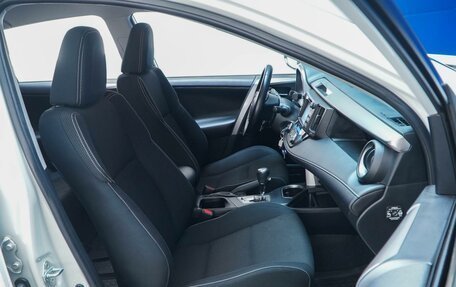 Toyota RAV4, 2015 год, 2 257 077 рублей, 8 фотография