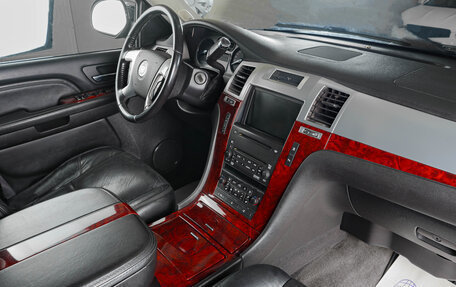 Cadillac Escalade III, 2007 год, 1 479 000 рублей, 11 фотография