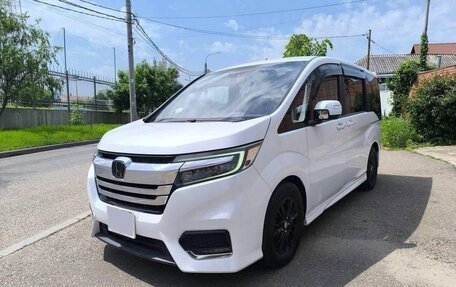 Honda Stepwgn IV, 2018 год, 1 800 000 рублей, 1 фотография