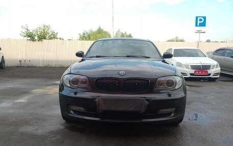 BMW 1 серия, 2008 год, 730 000 рублей, 1 фотография