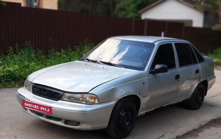 Daewoo Nexia I рестайлинг, 2003 год, 100 000 рублей, 2 фотография