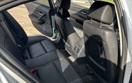 BMW 3 серия, 2011 год, 1 250 000 рублей, 13 фотография