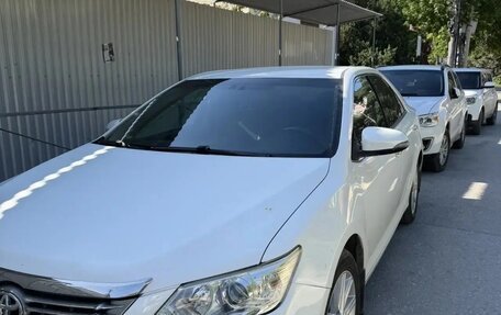 Toyota Camry, 2014 год, 1 700 000 рублей, 2 фотография