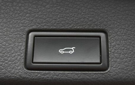 Volkswagen Touareg III, 2016 год, 3 200 000 рублей, 16 фотография