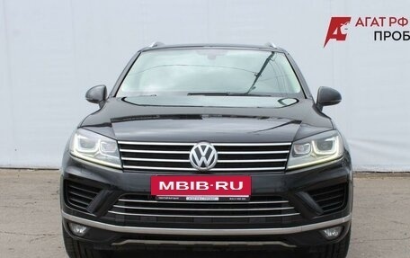 Volkswagen Touareg III, 2016 год, 3 200 000 рублей, 2 фотография