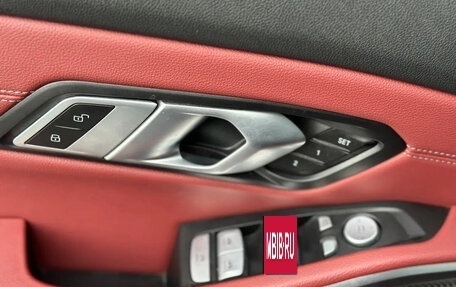 BMW 3 серия, 2024 год, 3 322 000 рублей, 12 фотография