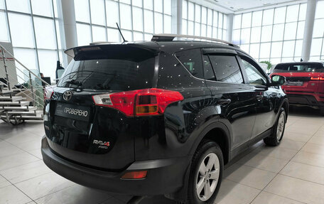 Toyota RAV4, 2013 год, 1 850 000 рублей, 6 фотография