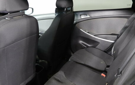 Hyundai Solaris II рестайлинг, 2013 год, 699 990 рублей, 19 фотография