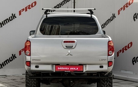Mitsubishi L200 IV рестайлинг, 2010 год, 1 240 000 рублей, 5 фотография