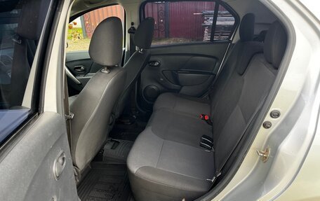 Renault Logan II, 2018 год, 670 000 рублей, 8 фотография