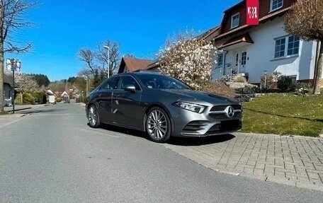 Mercedes-Benz A-Класс, 2022 год, 1 630 000 рублей, 2 фотография