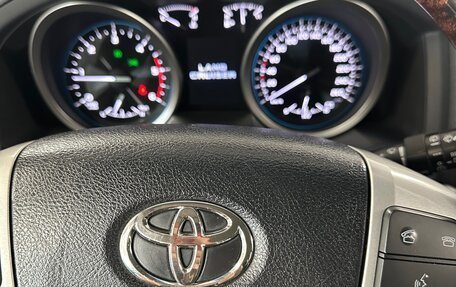 Toyota Land Cruiser 200, 2012 год, 3 950 000 рублей, 3 фотография
