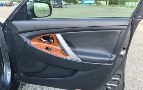 Toyota Camry, 2008 год, 1 350 000 рублей, 14 фотография