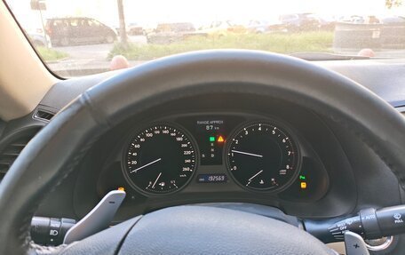 Lexus IS II рестайлинг 2, 2006 год, 1 300 000 рублей, 10 фотография