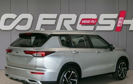 Mitsubishi Outlander, 2023 год, 5 390 000 рублей, 6 фотография