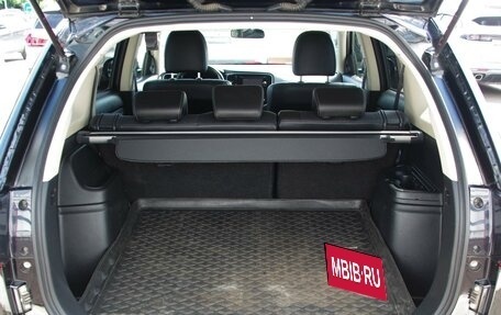 Mitsubishi Outlander III рестайлинг 3, 2015 год, 1 449 000 рублей, 26 фотография