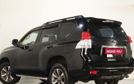 Toyota Land Cruiser Prado 150 рестайлинг 2, 2011 год, 3 089 000 рублей, 5 фотография