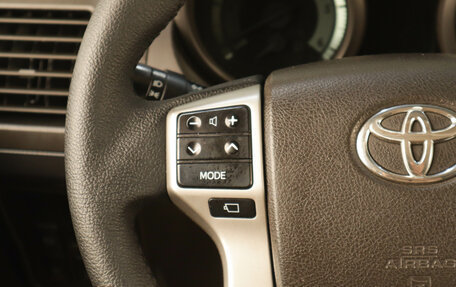 Toyota Land Cruiser Prado 150 рестайлинг 2, 2011 год, 3 089 000 рублей, 14 фотография
