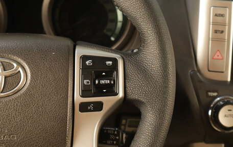 Toyota Land Cruiser Prado 150 рестайлинг 2, 2011 год, 3 089 000 рублей, 16 фотография