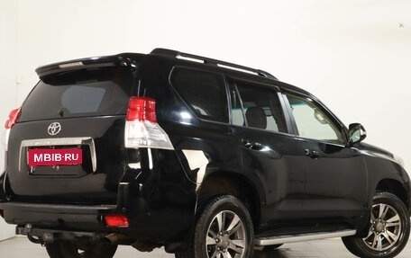 Toyota Land Cruiser Prado 150 рестайлинг 2, 2011 год, 3 089 000 рублей, 7 фотография