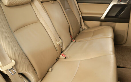 Toyota Land Cruiser Prado 150 рестайлинг 2, 2011 год, 3 089 000 рублей, 24 фотография