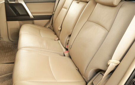Toyota Land Cruiser Prado 150 рестайлинг 2, 2011 год, 3 089 000 рублей, 25 фотография