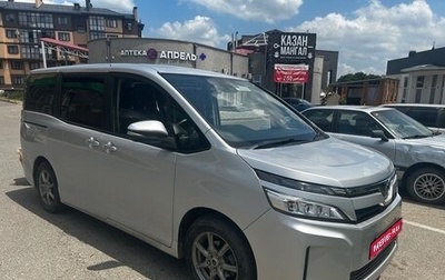 Toyota Voxy III, 2017 год, 2 040 000 рублей, 1 фотография
