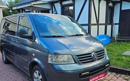 Volkswagen Multivan T5, 2009 год, 1 590 000 рублей, 1 фотография