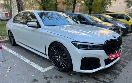 BMW 7 серия, 2016 год, 3 999 900 рублей, 2 фотография