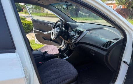 Hyundai Solaris II рестайлинг, 2013 год, 600 000 рублей, 9 фотография