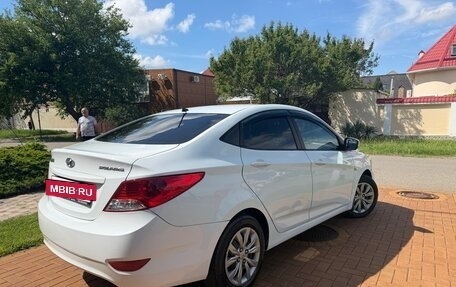 Hyundai Solaris II рестайлинг, 2013 год, 600 000 рублей, 5 фотография