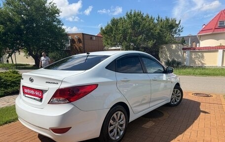 Hyundai Solaris II рестайлинг, 2013 год, 600 000 рублей, 4 фотография