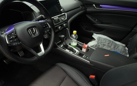 Honda Accord IX рестайлинг, 2018 год, 2 100 000 рублей, 10 фотография