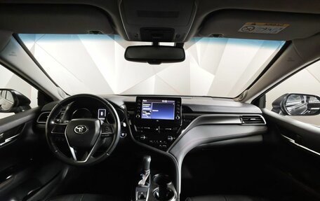 Toyota Camry, 2021 год, 3 350 000 рублей, 14 фотография