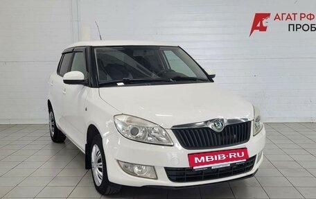 Skoda Fabia II, 2011 год, 530 000 рублей, 3 фотография