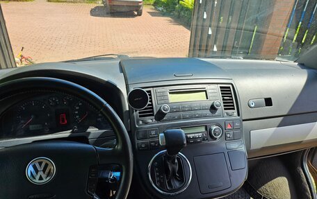 Volkswagen Multivan T5, 2009 год, 1 590 000 рублей, 9 фотография