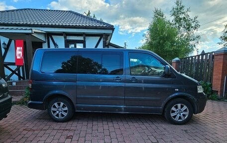 Volkswagen Multivan T5, 2009 год, 1 590 000 рублей, 3 фотография