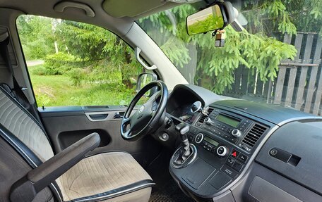 Volkswagen Multivan T5, 2009 год, 1 590 000 рублей, 15 фотография