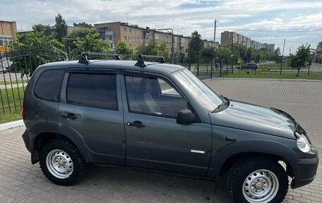 Chevrolet Niva I рестайлинг, 2011 год, 400 000 рублей, 4 фотография