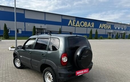 Chevrolet Niva I рестайлинг, 2011 год, 400 000 рублей, 3 фотография