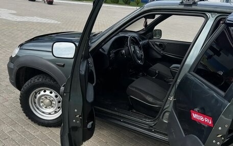 Chevrolet Niva I рестайлинг, 2011 год, 400 000 рублей, 9 фотография