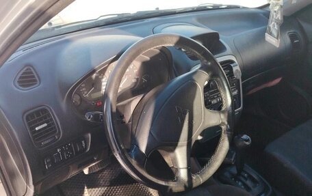 Mitsubishi Carisma I, 2002 год, 200 000 рублей, 8 фотография