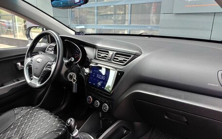 KIA Rio III рестайлинг, 2017 год, 999 000 рублей, 6 фотография