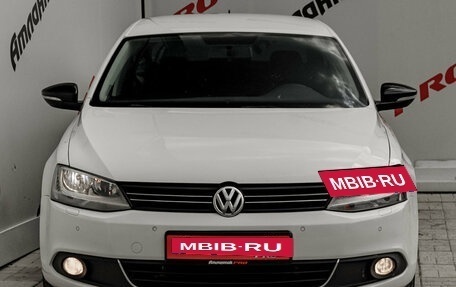 Volkswagen Jetta VI, 2013 год, 1 050 000 рублей, 2 фотография