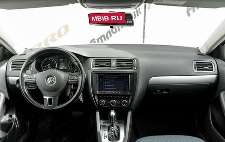 Volkswagen Jetta VI, 2013 год, 1 050 000 рублей, 12 фотография