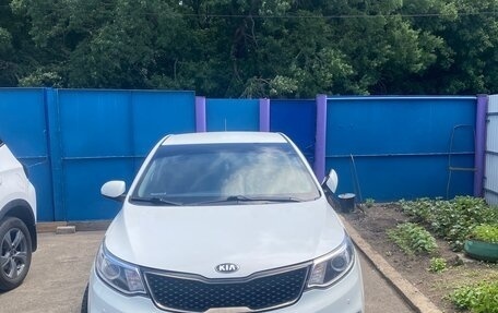 KIA Rio III рестайлинг, 2015 год, 1 300 000 рублей, 1 фотография